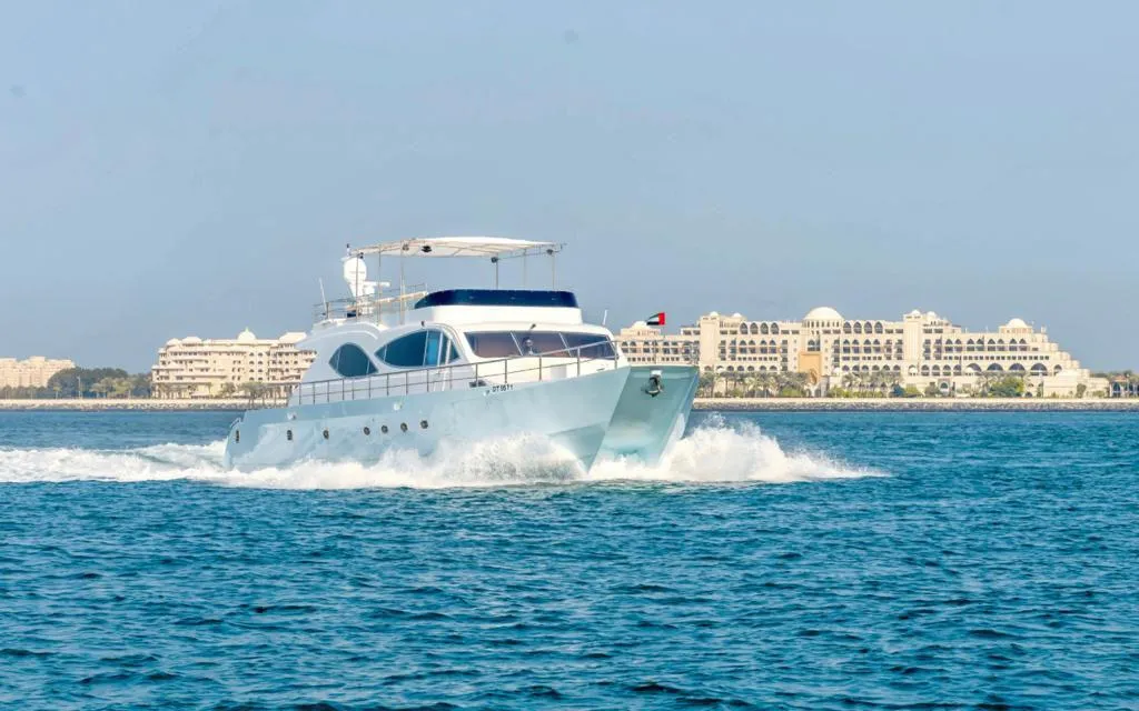 125FT LUXURY YACHT